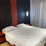 Lux * Tirana