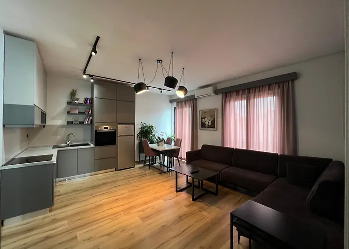 Lux Tirana